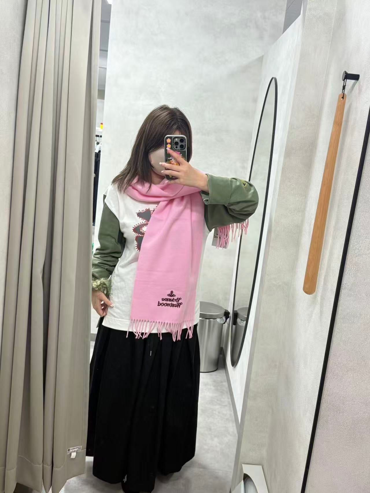 Vivienne Westwood Embroidered Logo Scarf (100% wool) [白色現貨中 日本版 意大利製!]