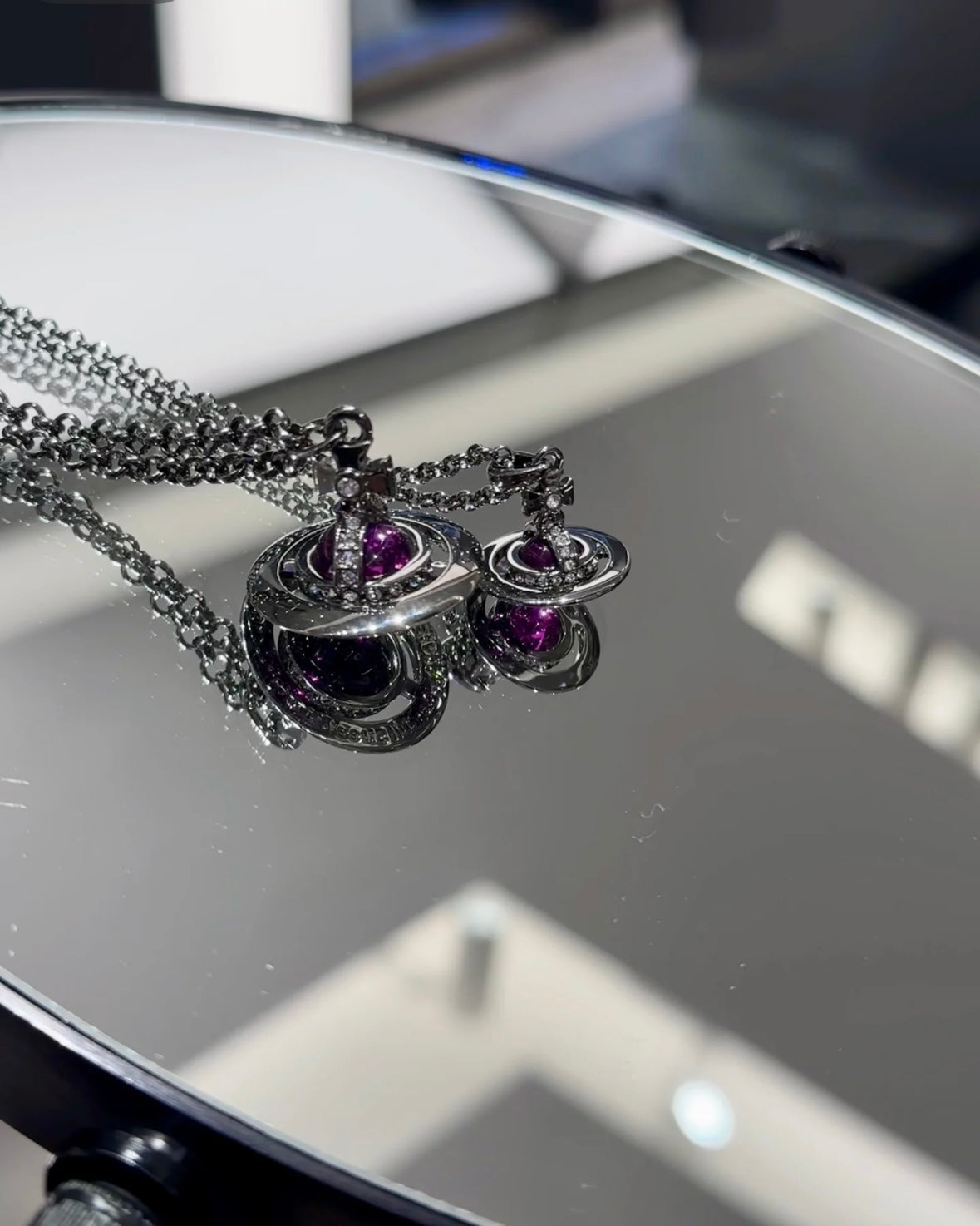Vivienne Westwood ORB Pendant Crystal Necklace 紫紅 [暗黑Nana風 長款項鏈!]