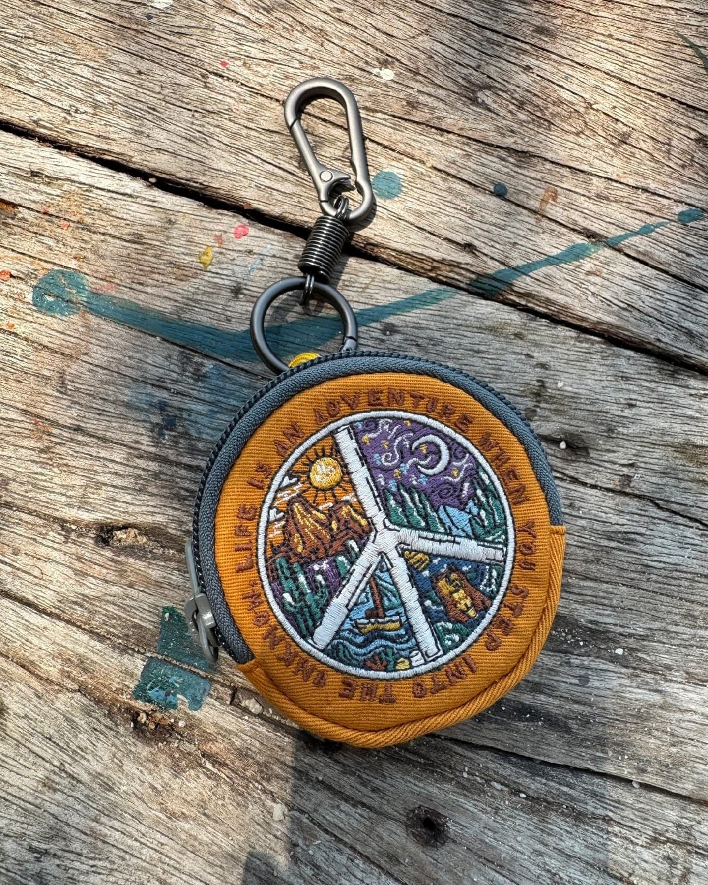 Hamblepie 泰國自家品牌 - Magical Day & Night Little Coins Bag 附送扣［最新上架!］