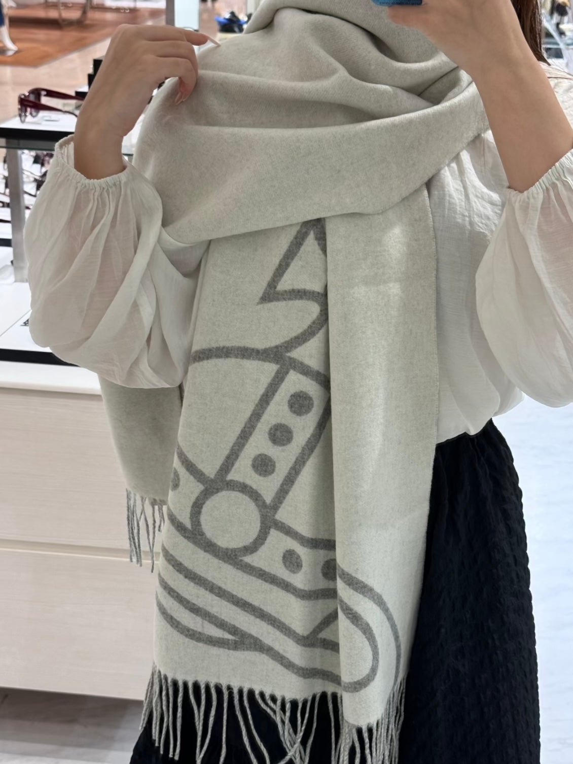 Vivienne Westwood Reversible ORB Logo Scarf 大尺寸雙面頸巾 (100%羊毛) [日本限定! 已停產最後現貨]