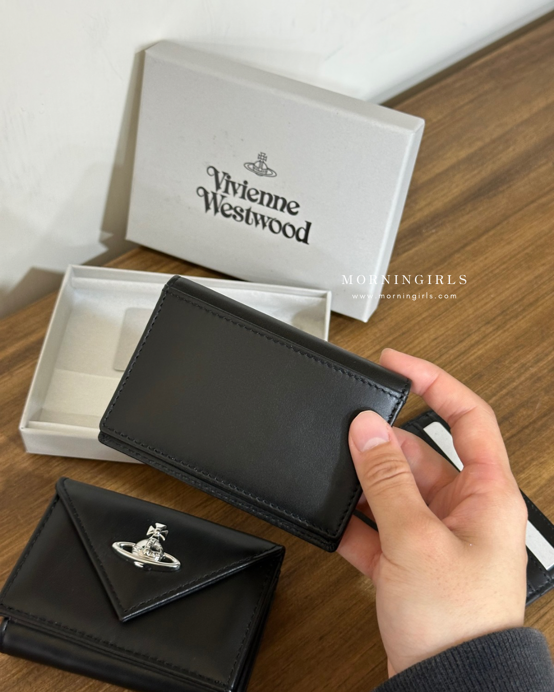 Vivienne Westwood 兩摺相位 Bifold Cardholder 黑銀小牛皮 [已停產完售下架!]