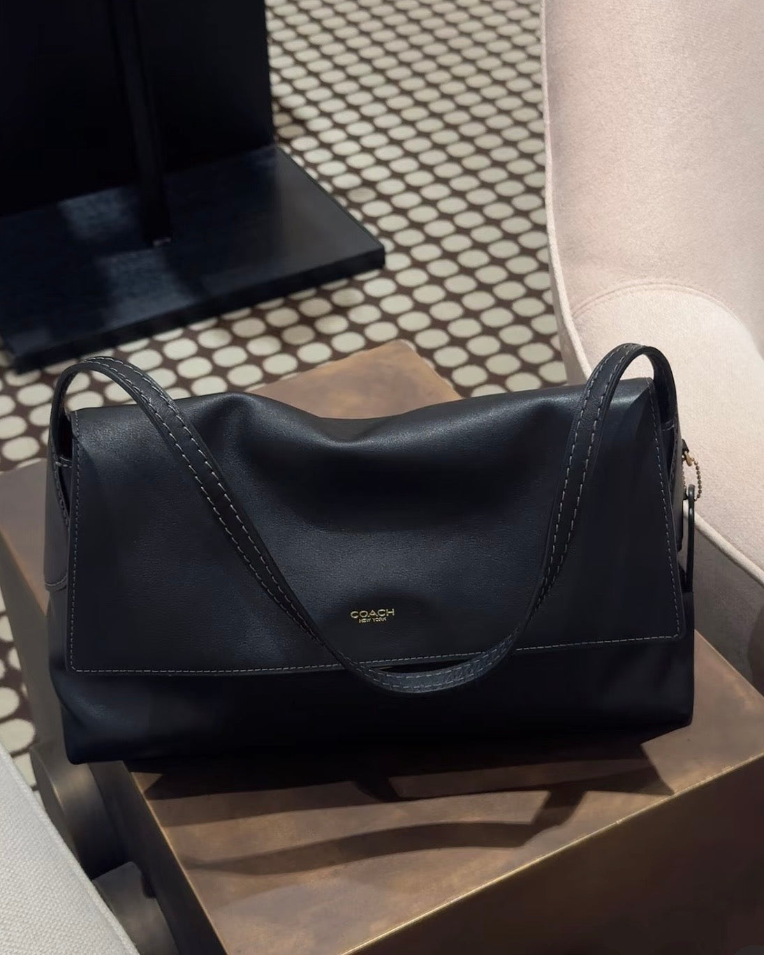 Coach Chelsea 36 郵差袋［大尺寸！！2026最新上架大人氣］