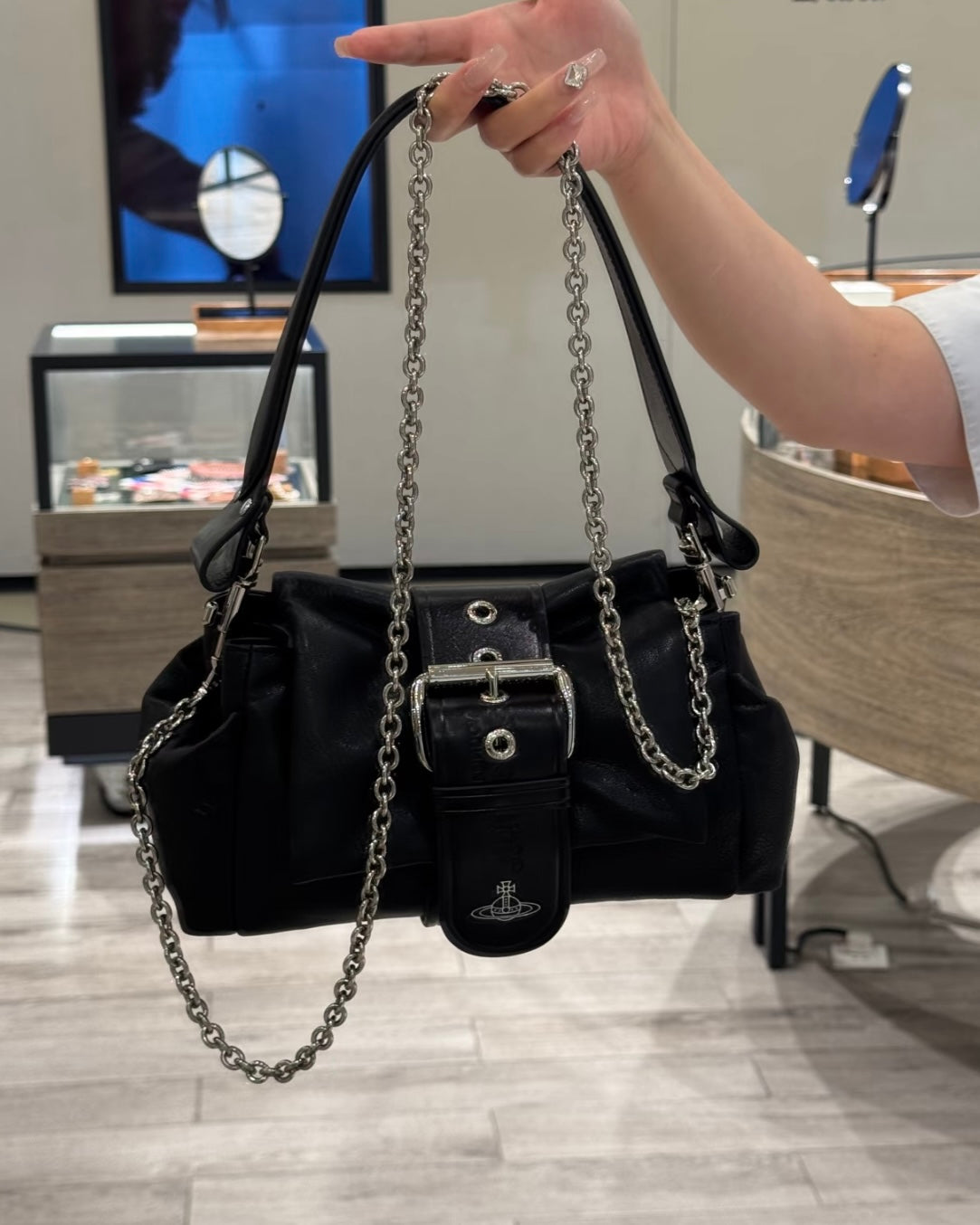 Vivienne Westwood Hazel Treasure Handbag [2025最新上架!]