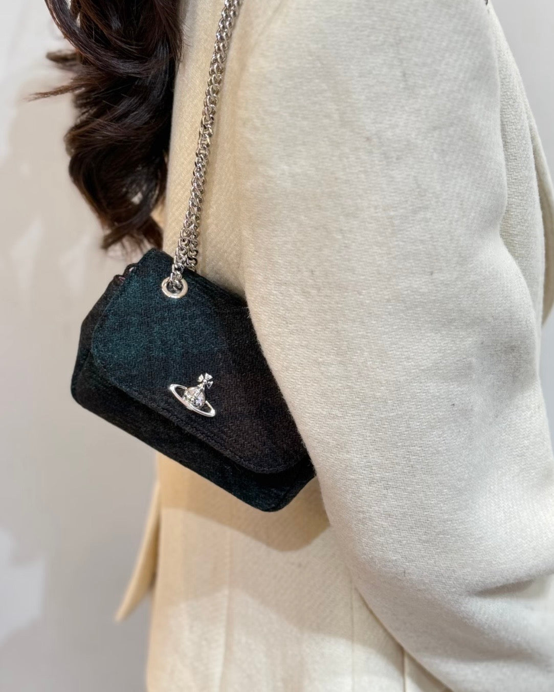 Vivienne Westwood Small Derby Bag with Chain 暗花毛絨款 [38女神節優惠中]