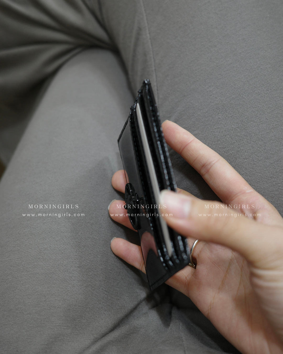 Vivienne Westwood Cardholder 漆皮黑 [NEW ITEM!]