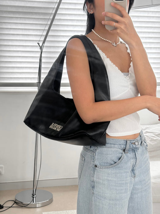Gentlewoman 黑皮 Hobo bag ［大推薦!!上身袋款超美］