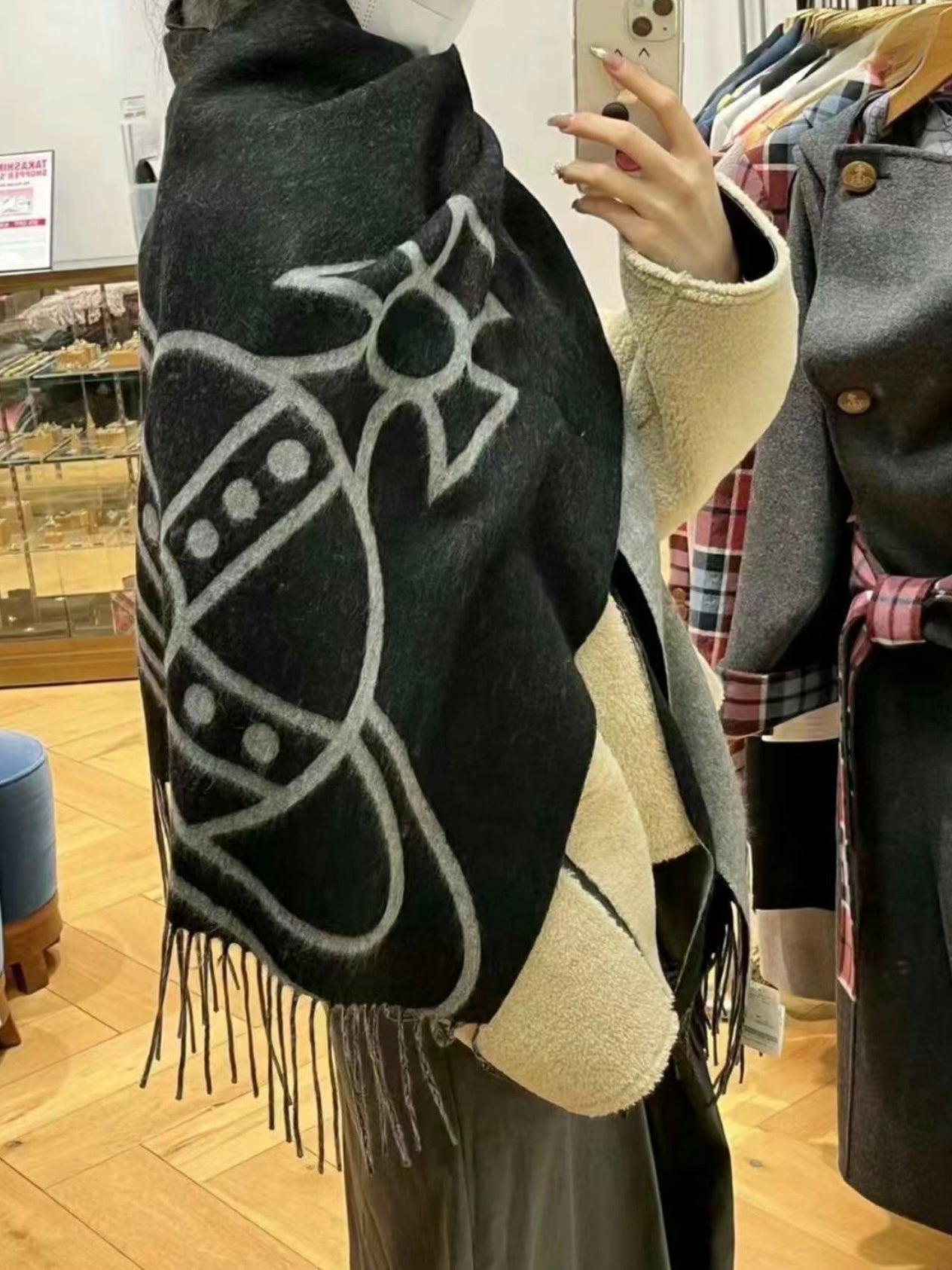 Vivienne Westwood Reversible ORB Logo Scarf 大尺寸雙面頸巾 (100%羊毛) [日本限定! 已停產最後現貨]