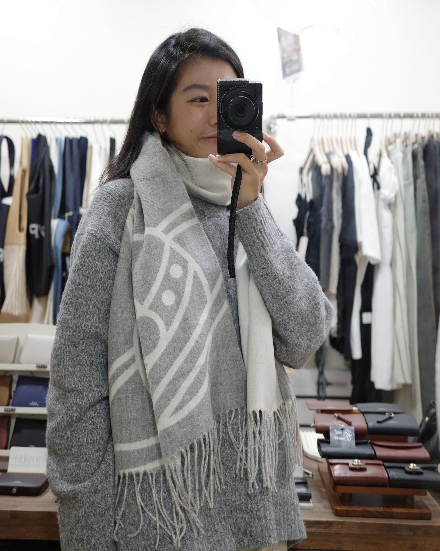 Vivienne Westwood Reversible ORB Logo Scarf 大尺寸雙面頸巾 (100%羊毛) [日本限定! 已停產最後現貨]