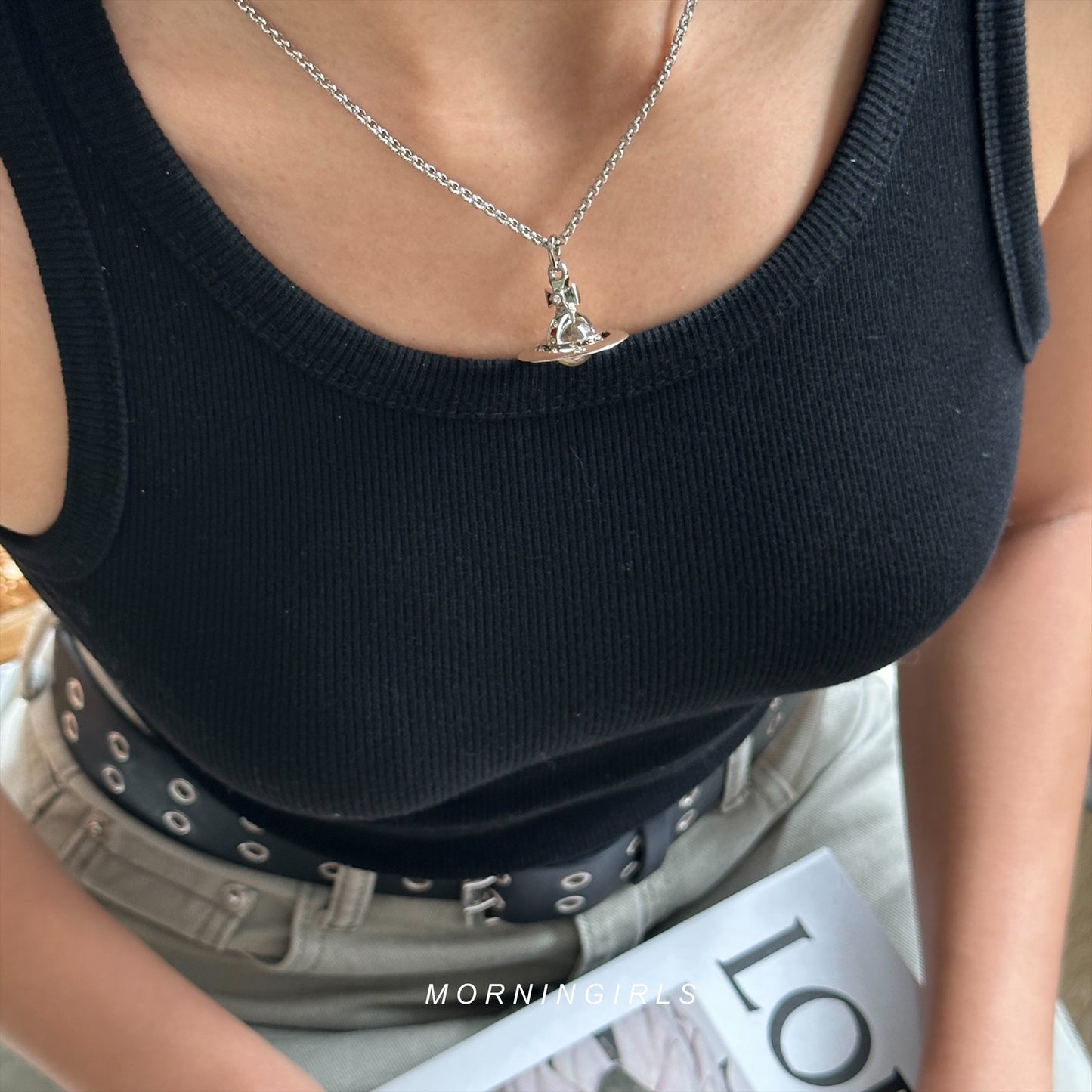 Vivienne Westwood ORB Pendant Crystal Necklace 透明銀色星球