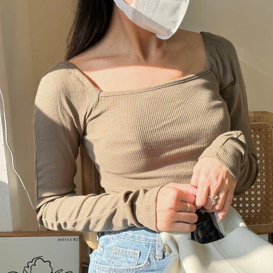 有PAD方領彈性直紋Top [門市搬遷清貨限時優惠$129!]