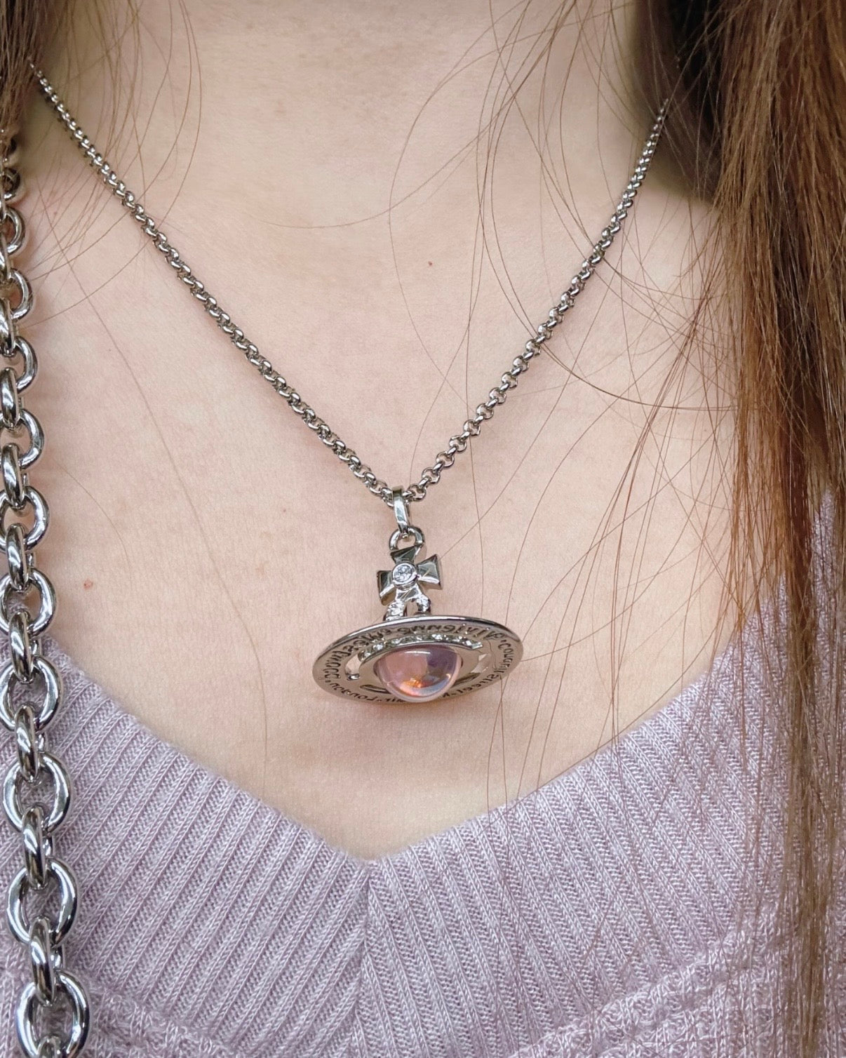 Vivienne Westwood ORB Pendant Crystal Necklace 鐳射幻彩限定色 [專櫃再斷貨 絕美限定色]