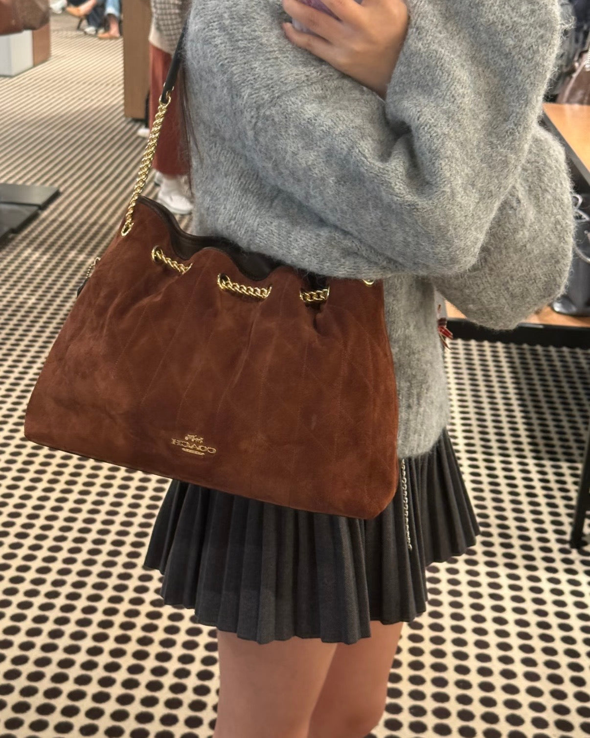 Coach Evelyn 流浪袋［絕美麂皮配色 黃金尺寸專櫃6折購入］