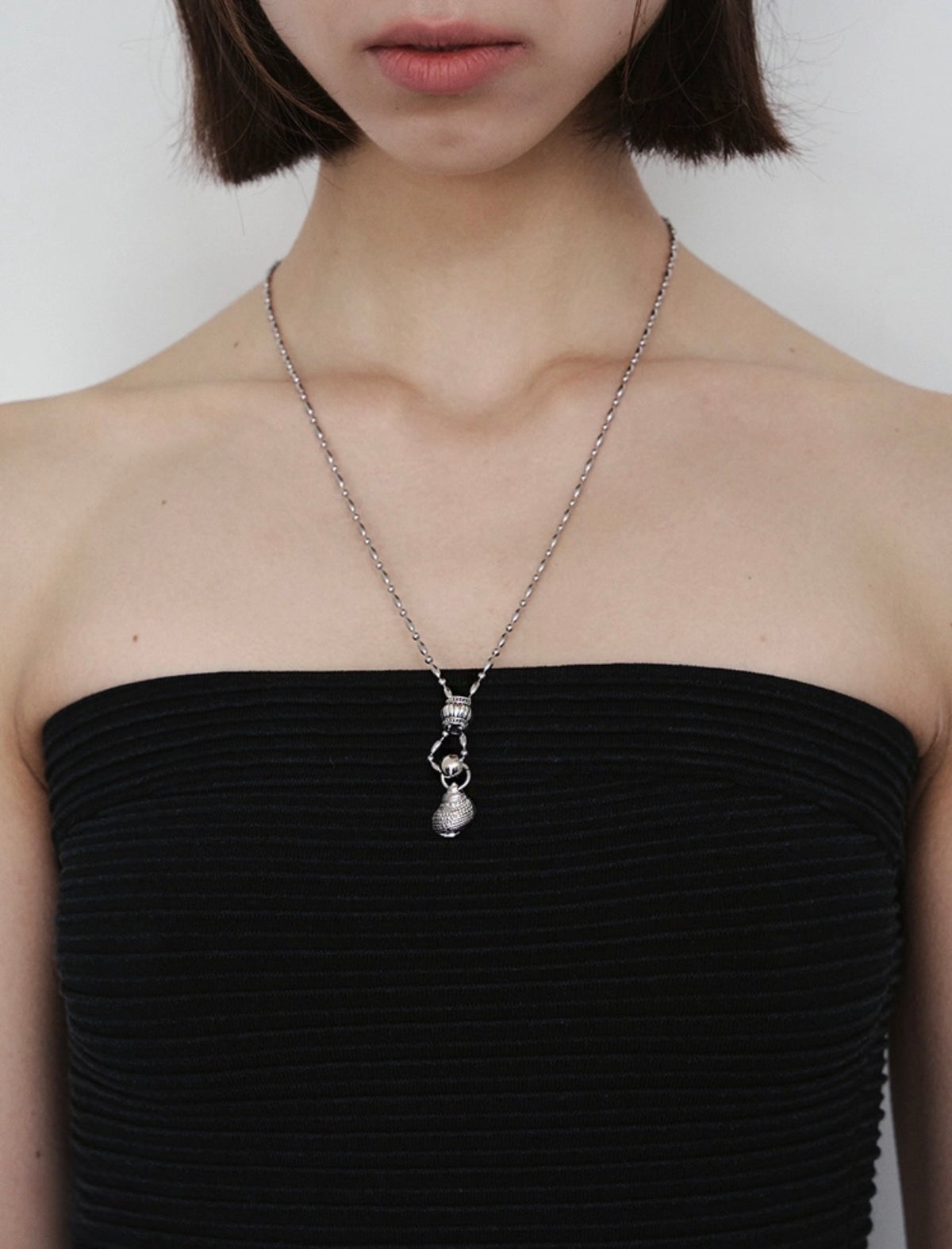 韓國選物🇰🇷Dazzling Club Metalic Shell  Necklace 金屬貝殼頸鏈