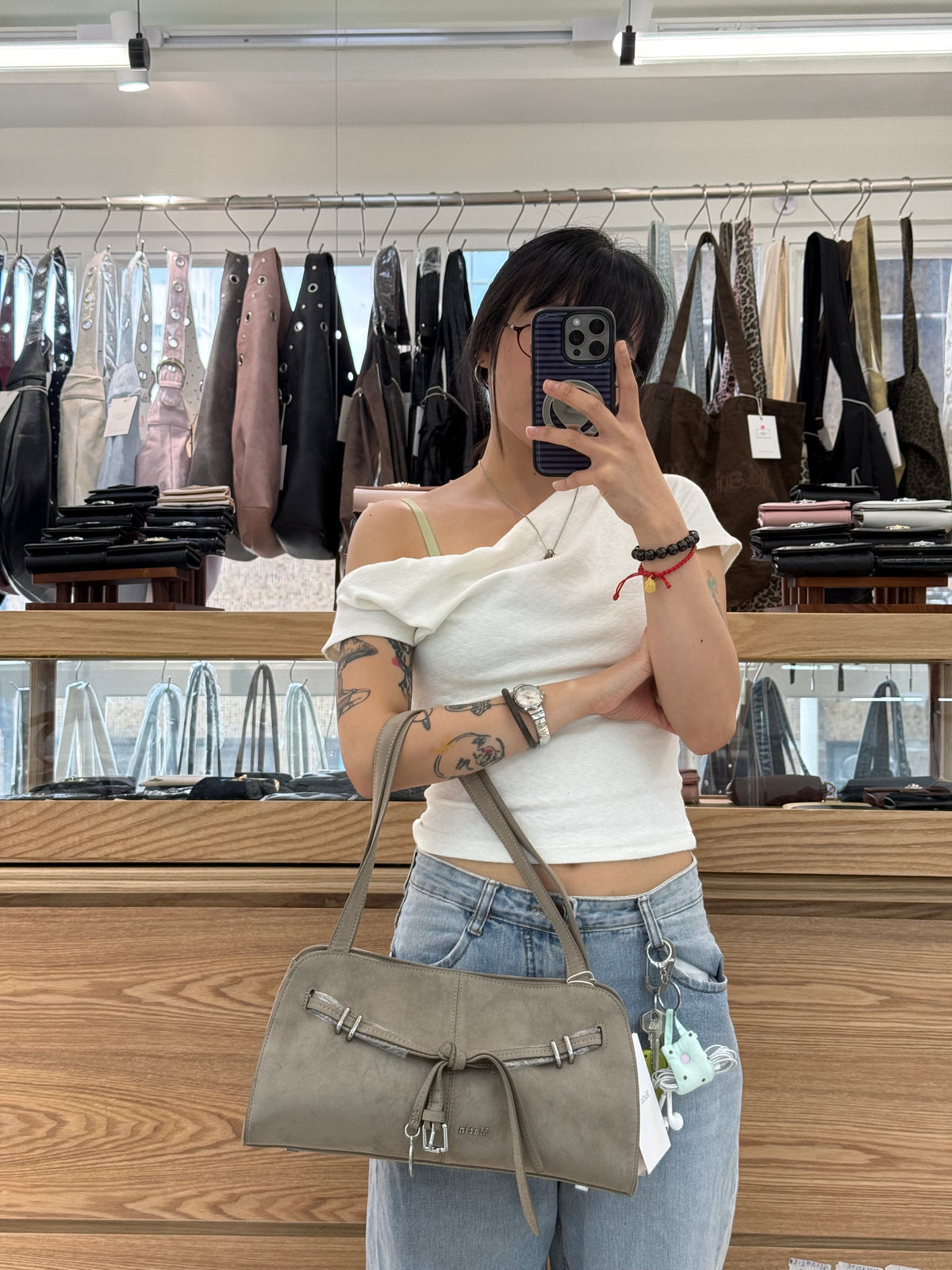 最新韓國選物🇰🇷 Matin Kim Drop Tail Mellow Shoulder Bag 垂墜綁繩法棍袋［復古俐落 盡顯慵懶美學！］