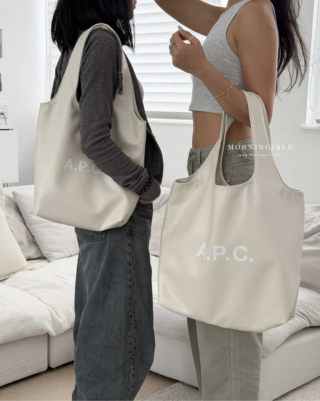 A.P.C. Ninon Tote Bag [SMALL] ［霧灰藍奶灰少量補貨 可放A4尺寸!]