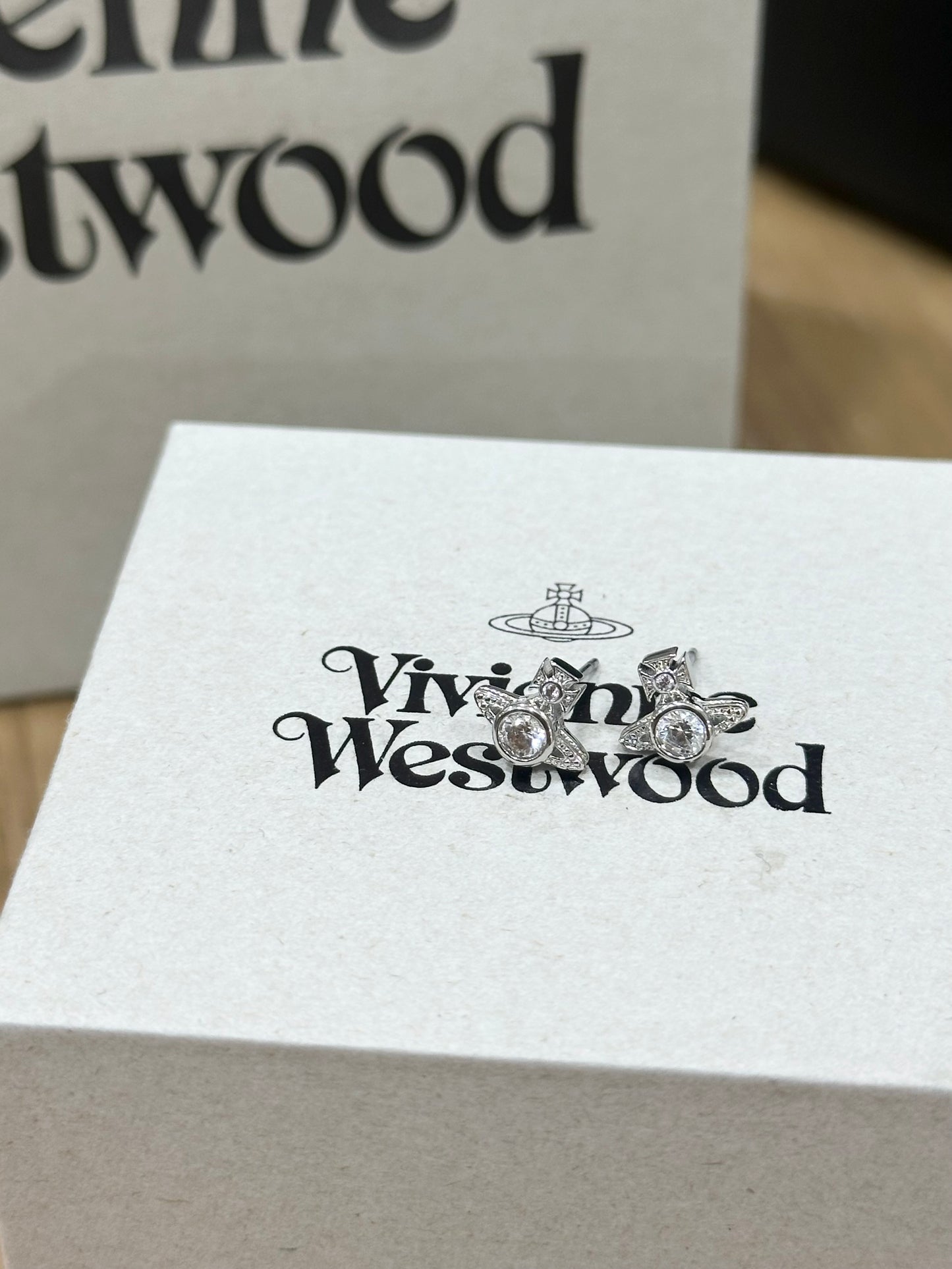 Vivienne Westwood London Orb Earrings 低調粒粒耳環 [最新上架!]