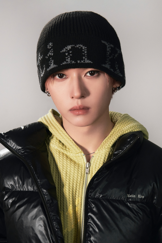 韓國選物🇰🇷Matin Kim Cracked Logo Light Bucket Beanie 裂紋Logo漁夫針織帽［修飾臉型 獨特龜裂字母細節！］