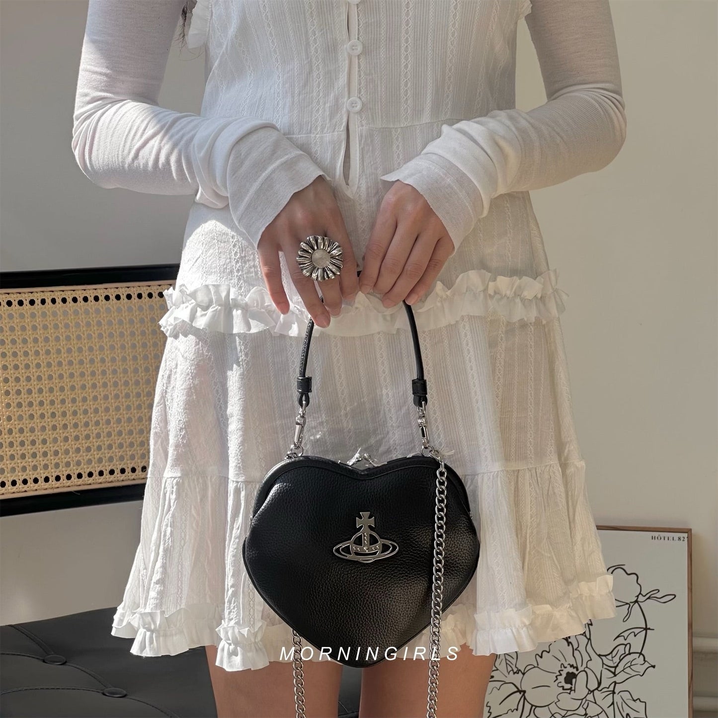 Vivienne Westwood Belle Heart Frame Purse 經典黑色荔枝皮