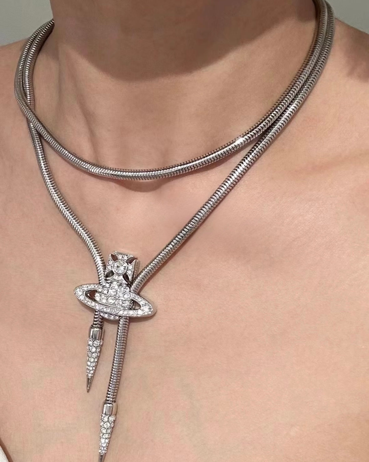 Vivienne Westwood Bolo Tie [預訂優惠中 超多種穿搭方法]