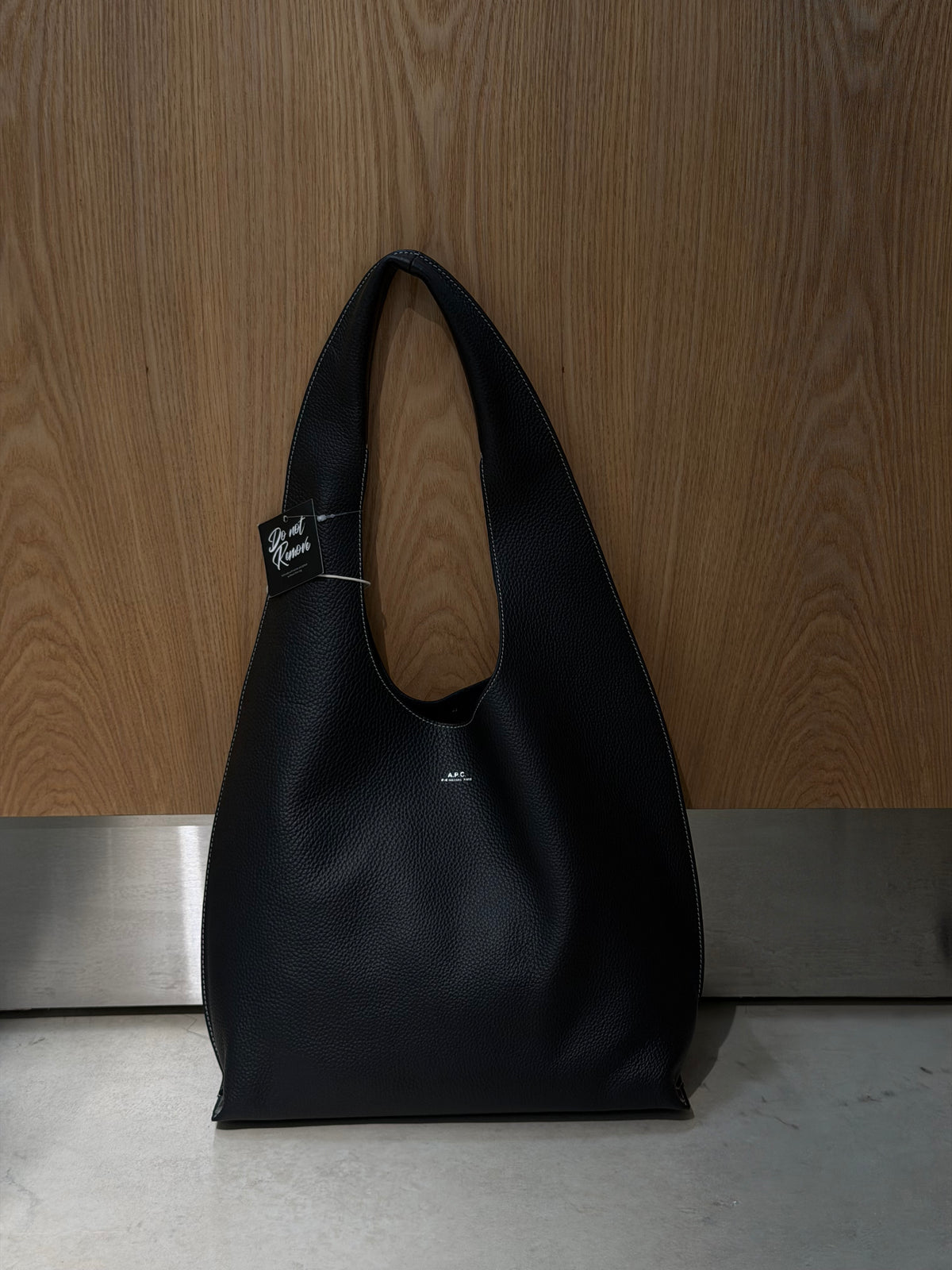 A.P.C. Neige Clou Bag 超知性法式皮革窩釘袋 [2026最新上架 限時新品優惠星期五晚準時完結! 100%真皮上班袋 質量超好]