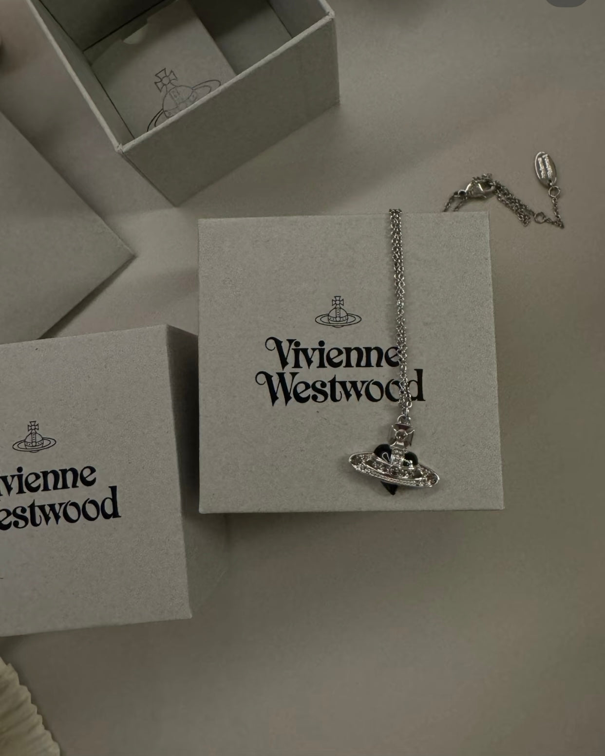 Vivienne Westwood Diamante Heart Necklace 愛心頸鏈 [2025限定乾燥玫瑰色正式上架! 全現貨發售中!]