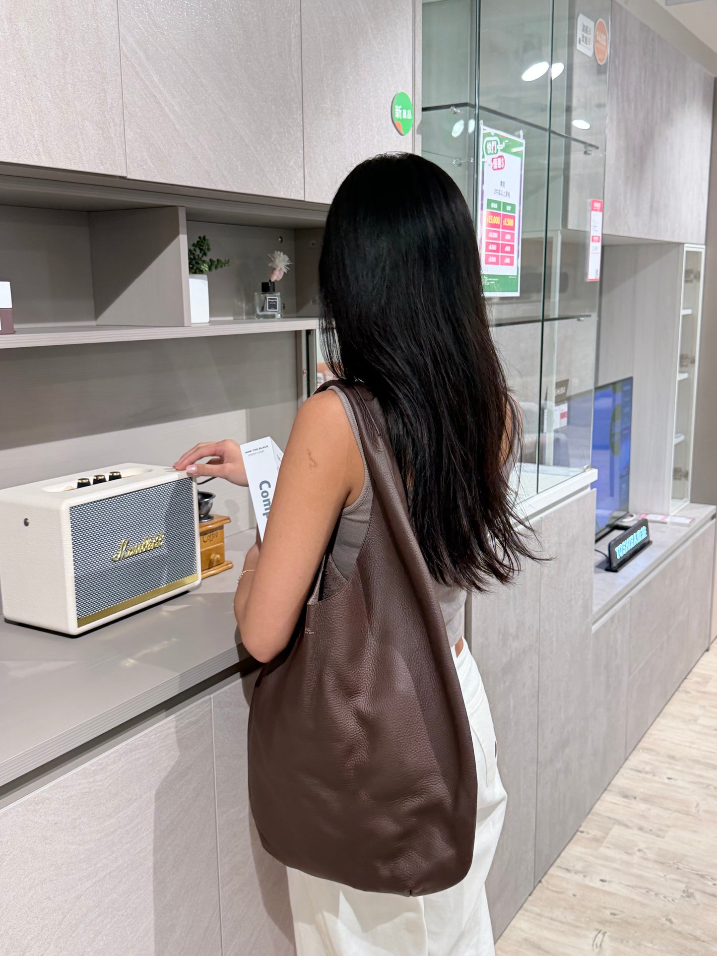 A.P.C. Le Neige Tote Bag 100%真牛皮［橄欖綠大折扣中! 極難補貨!］