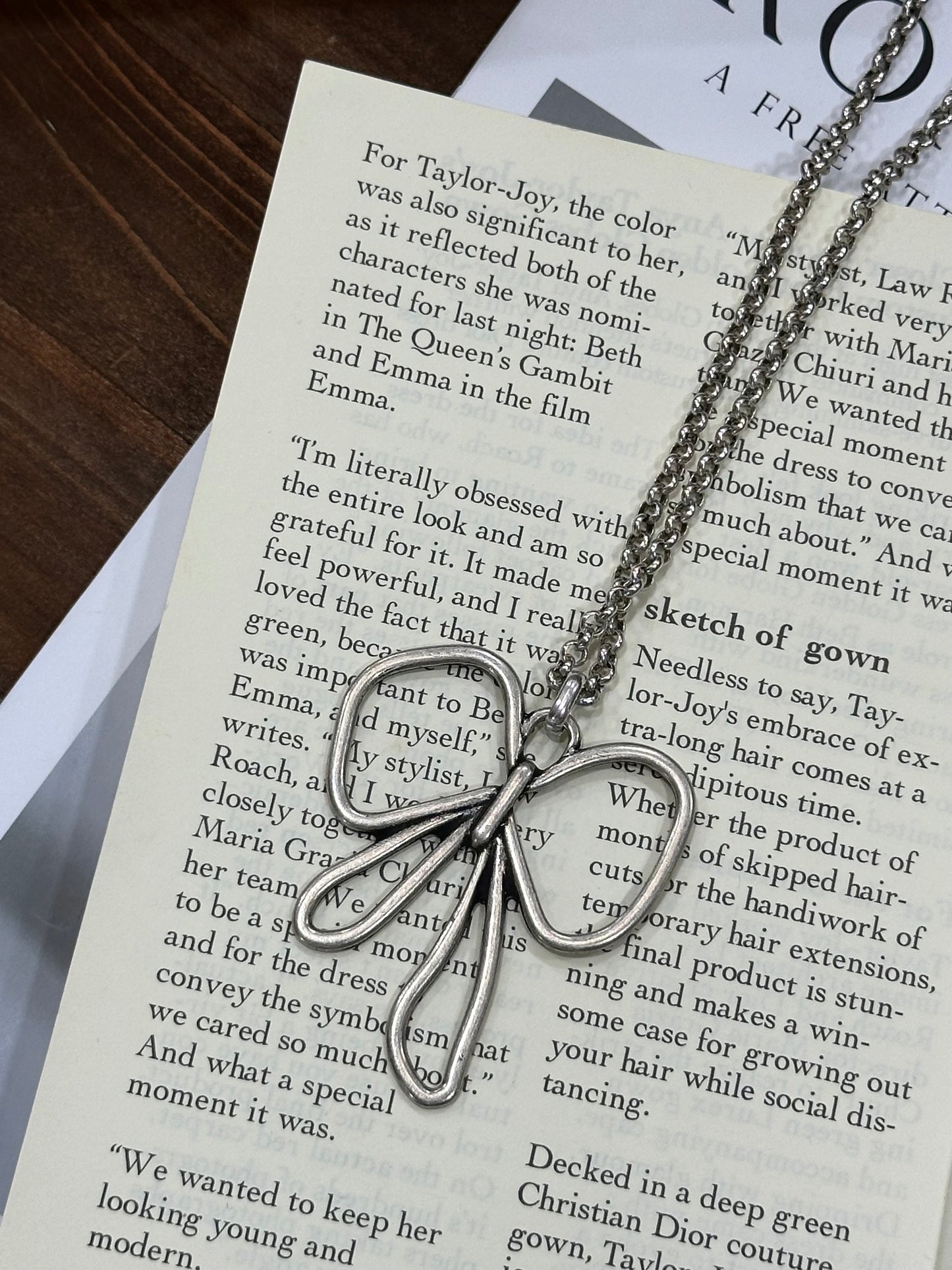 Otro Accesorio 西班牙手工飾物 - Flat Big Bow Necklace