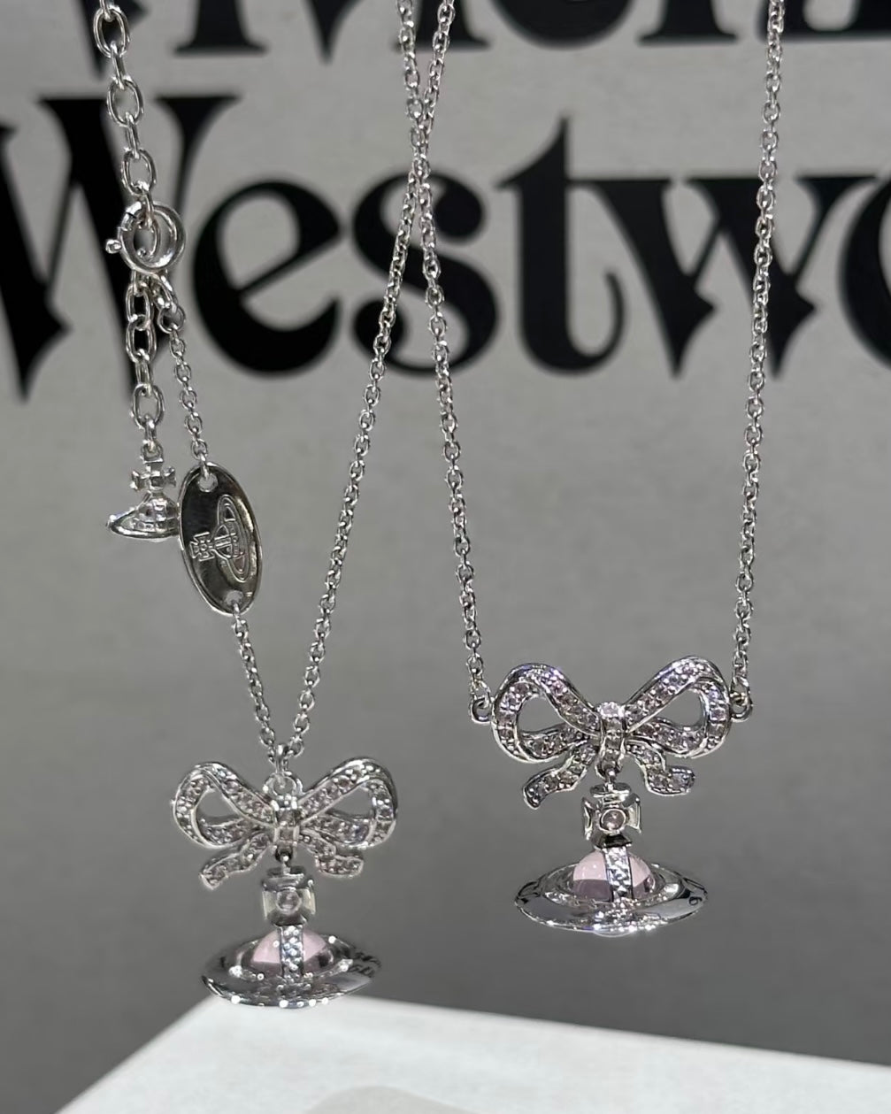 Vivienne Westwood Octavie Pendant Necklace 蝴蝶結星球 [100%純銀 IVE直井怜同款 現貨發售中!]