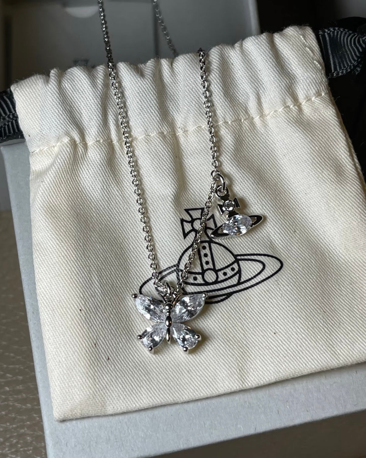 Vivienne Westwood Elianne Necklace 限定蝴蝶星球項鍊 [加價前最後一次優惠 限定爆單款]