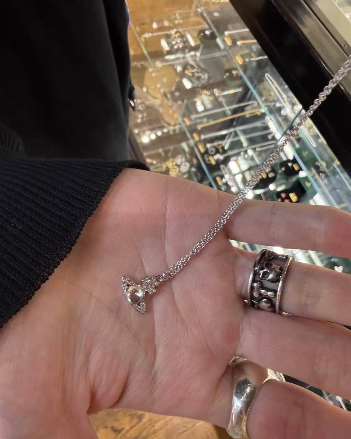 Vivienne Westwood Ondina Pendant Necklace[最新清透顯白玻璃珠]