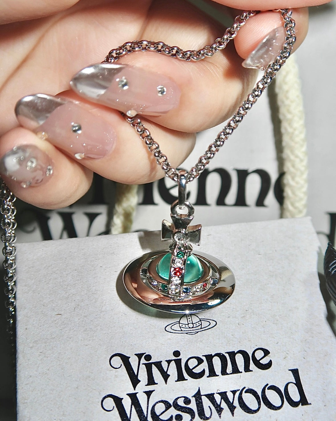 Vivienne Westwood ORB Pendant Crystal Necklace 薄荷綠 [晶瑩通透長期熱賣!]