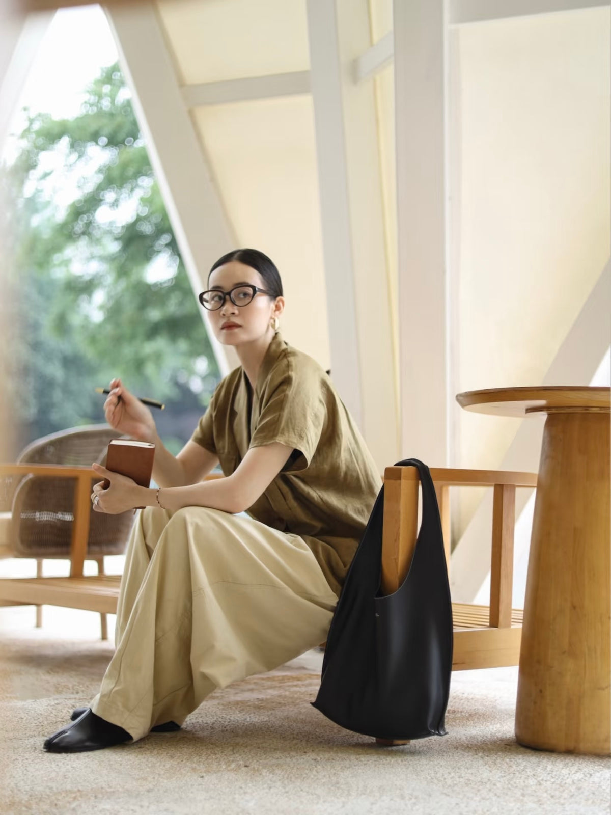 A.P.C. Neige Clou Bag 超知性法式皮革窩釘袋 [2026最新上架 限時新品優惠星期五晚準時完結! 100%真皮上班袋 質量超好]