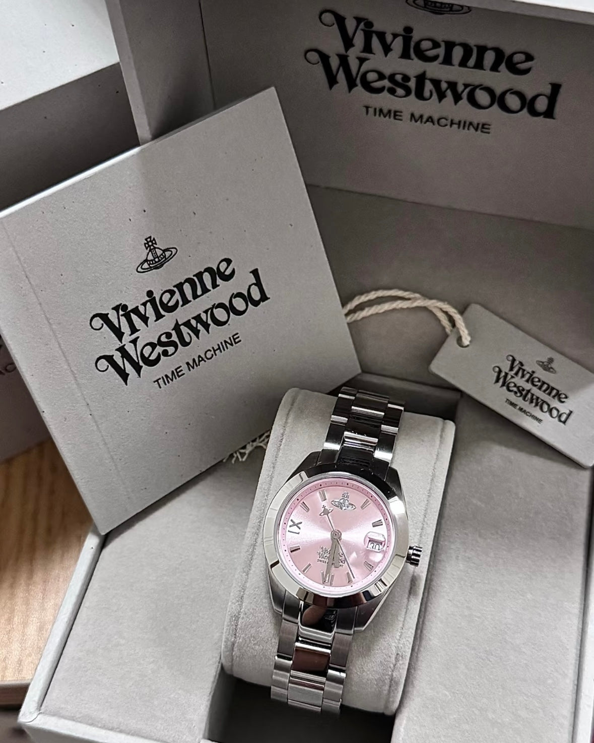 Vivienne Westwood Fenchurch Watch 29mm 冰莓粉 [小手腕推介!]