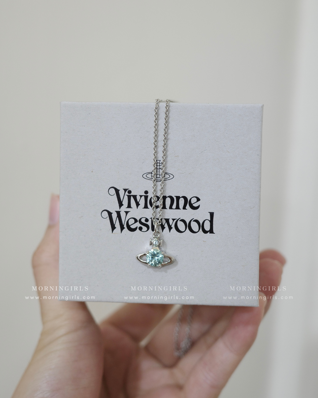 Vivienne Westwood Reina Necklace 低調精緻小鑽 2025最新限定冰川藍 耳環手鏈頸鏈全套上架 [絕美溫柔 專櫃限量款式 頸鏈下星期到貨 建議盡早下單留貨!]