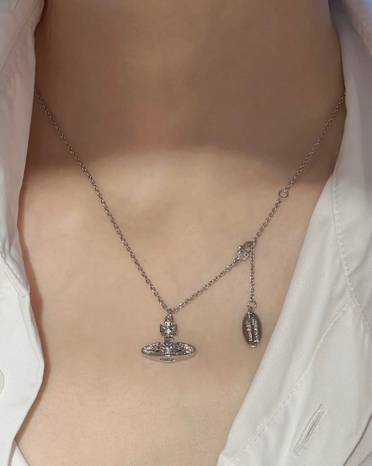 Vivienne Westwood Pina Small Bas Relief Pendant Necklace [最新上架性價比超高]