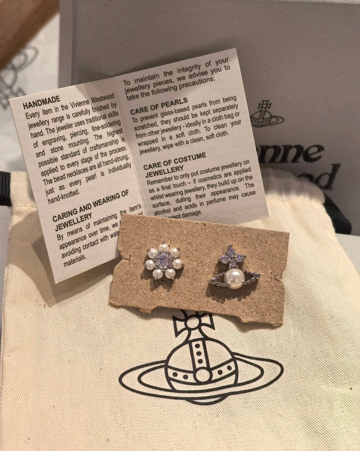 Vivienne Westwood Agnes Earrings [SS25最新小珍珠鴛鴦耳環!]