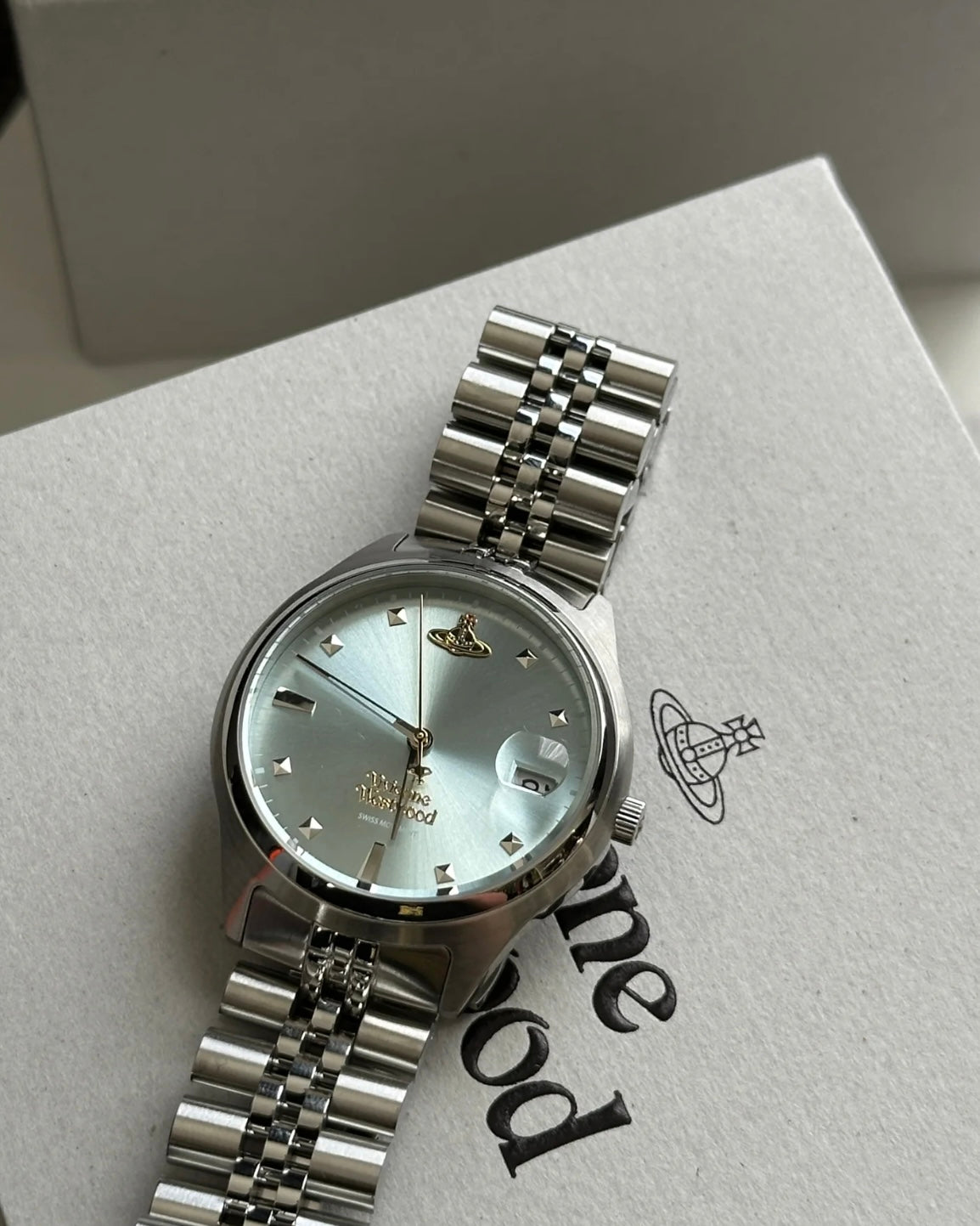 Vivienne Westwood Camberwell Watch 冰川藍 [專櫃超熱賣款式!]