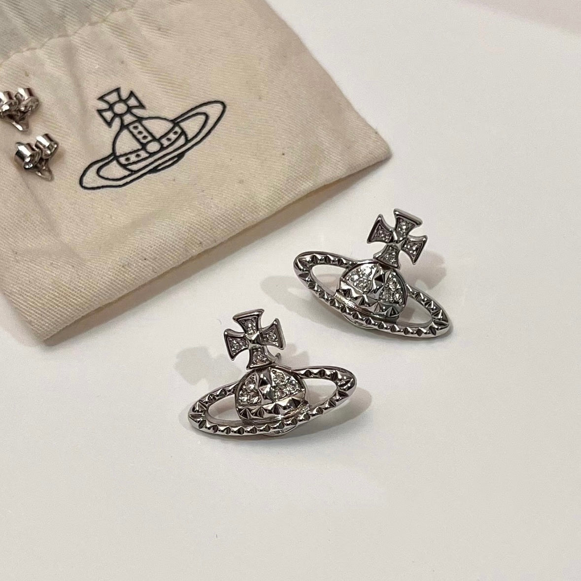 Vivienne Westwood Mayfair Bas Relief Earrings