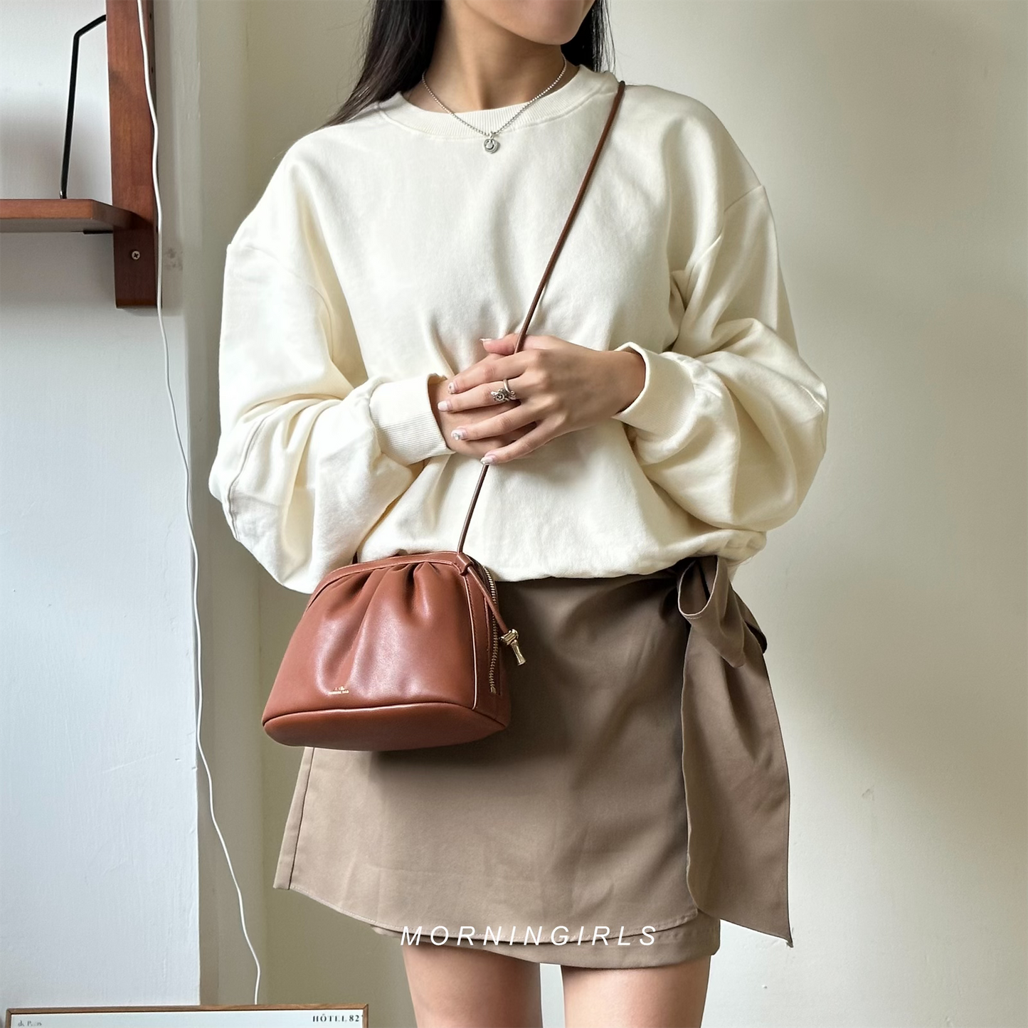 A.P.C. Ninon Drawstring Bag [大容量漆皮黑優惠中]