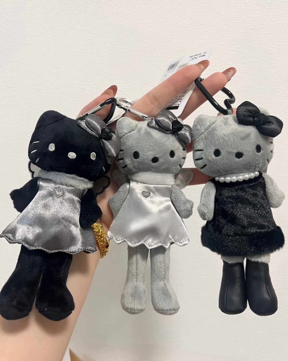 長腿 Hello Kitty 掛飾 𝜗𝜚 日本限定 暗黑天使 [日本現貨到達超難買!]