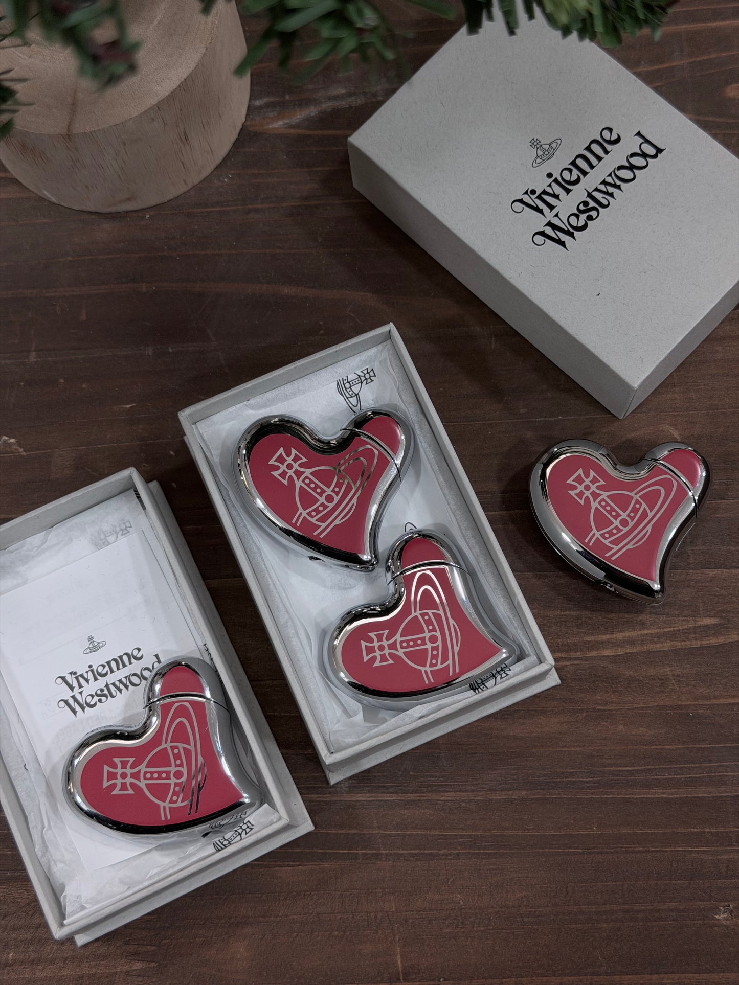 Vivienne Westwood 日本限定金屬鏡面心形打火機 最新限量金銀粉紅配色［限時新品優惠中 9/1晚上準時截單!］