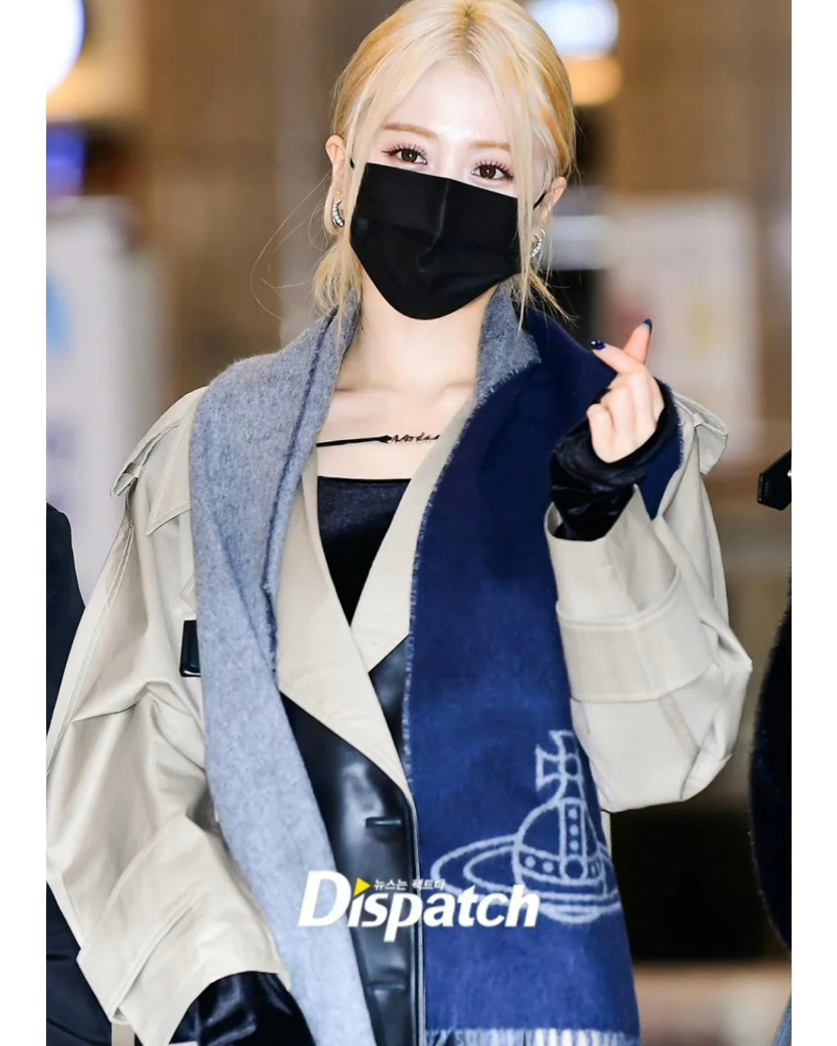 Vivienne Westwood Double ORB Logo Scarf (100% wool) 藍灰雙面 [LE SSERAFIM許允真同款]