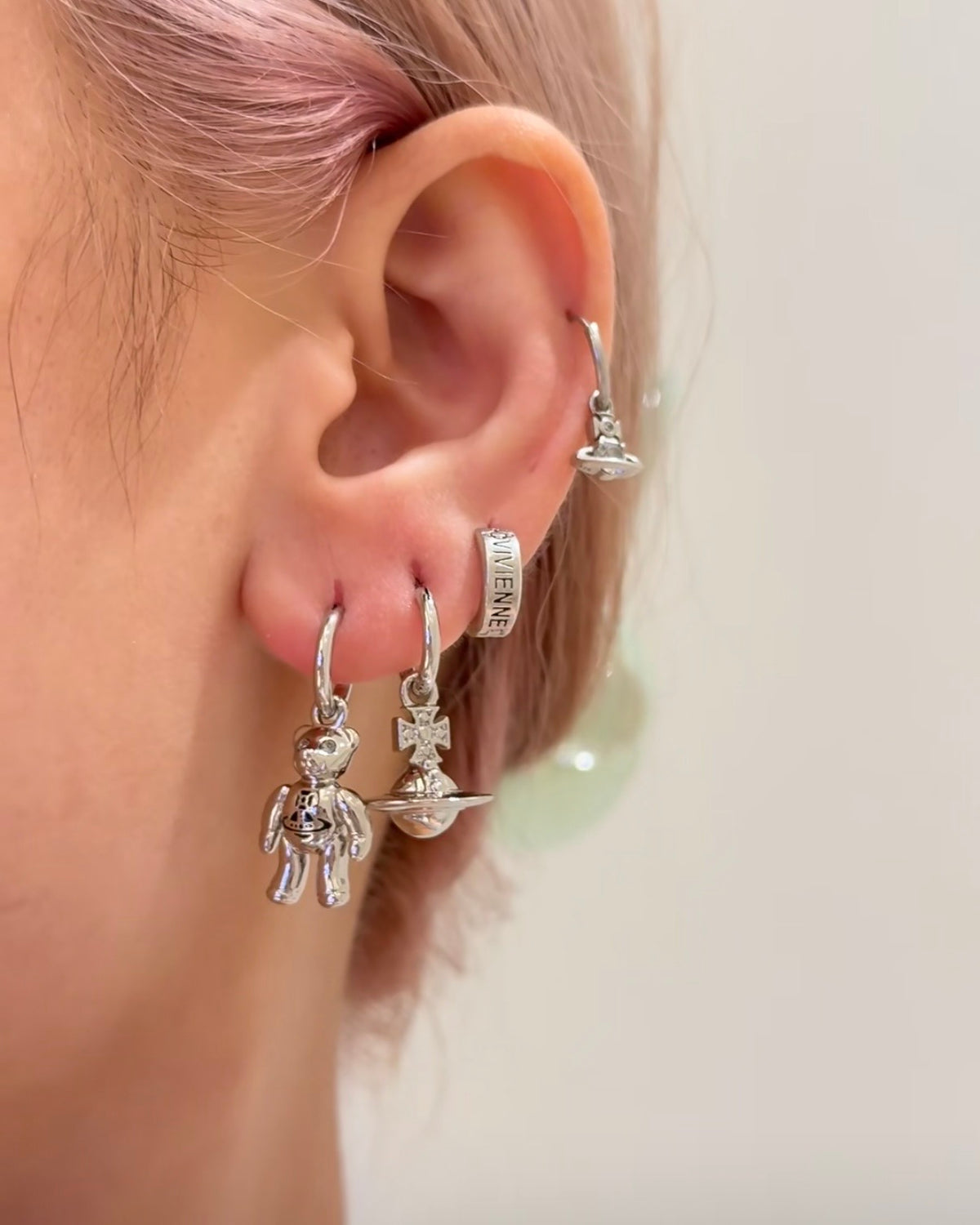 Vivienne Westwood Ruby Small Hoop Earrings 小熊星球鴛鴦吊墜耳環 [2026年最新限定款]