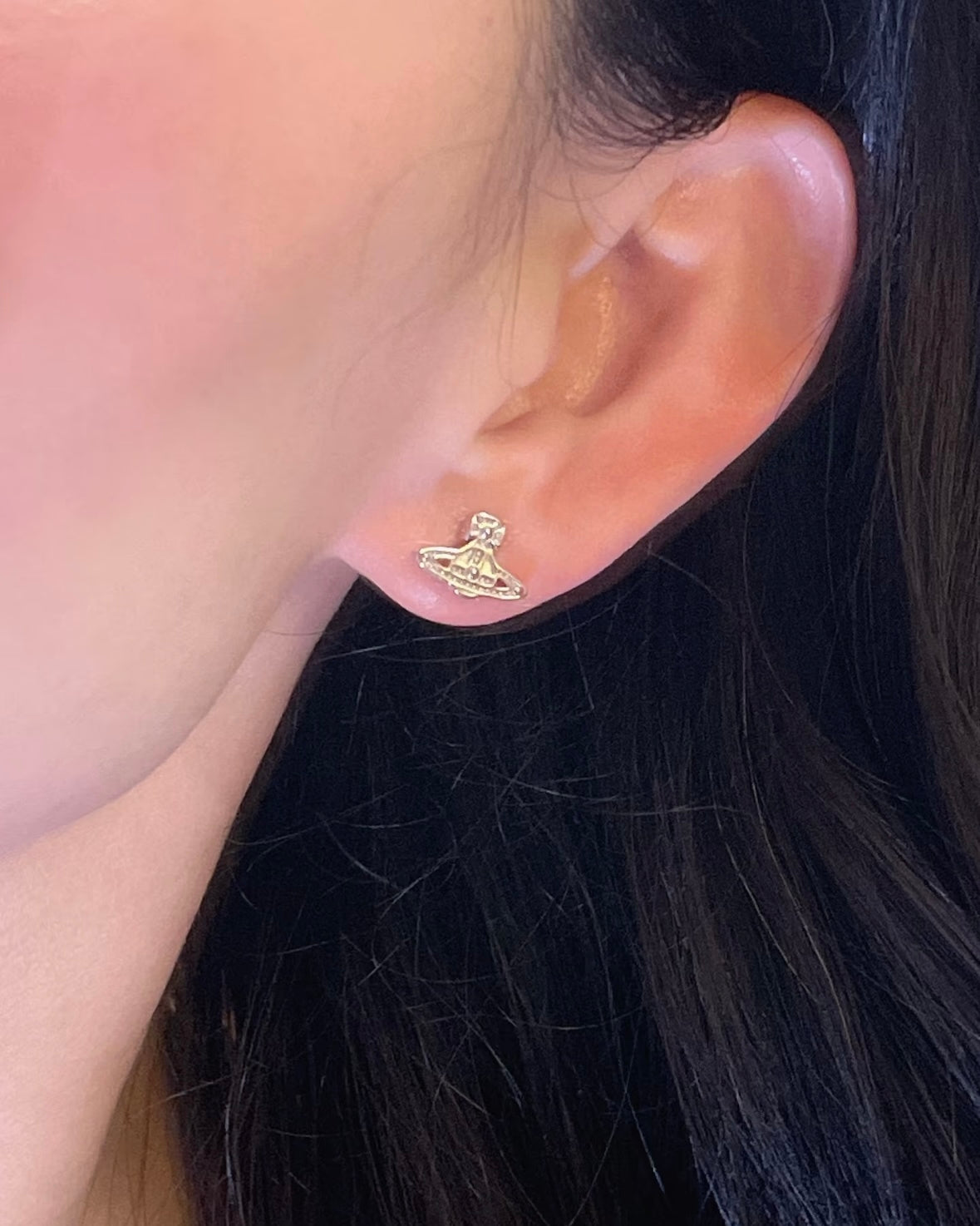 Vivienne Westwood Oslo Earrings (925 純銀) [最新上架細細粒耳環仔! 超抵玩!]