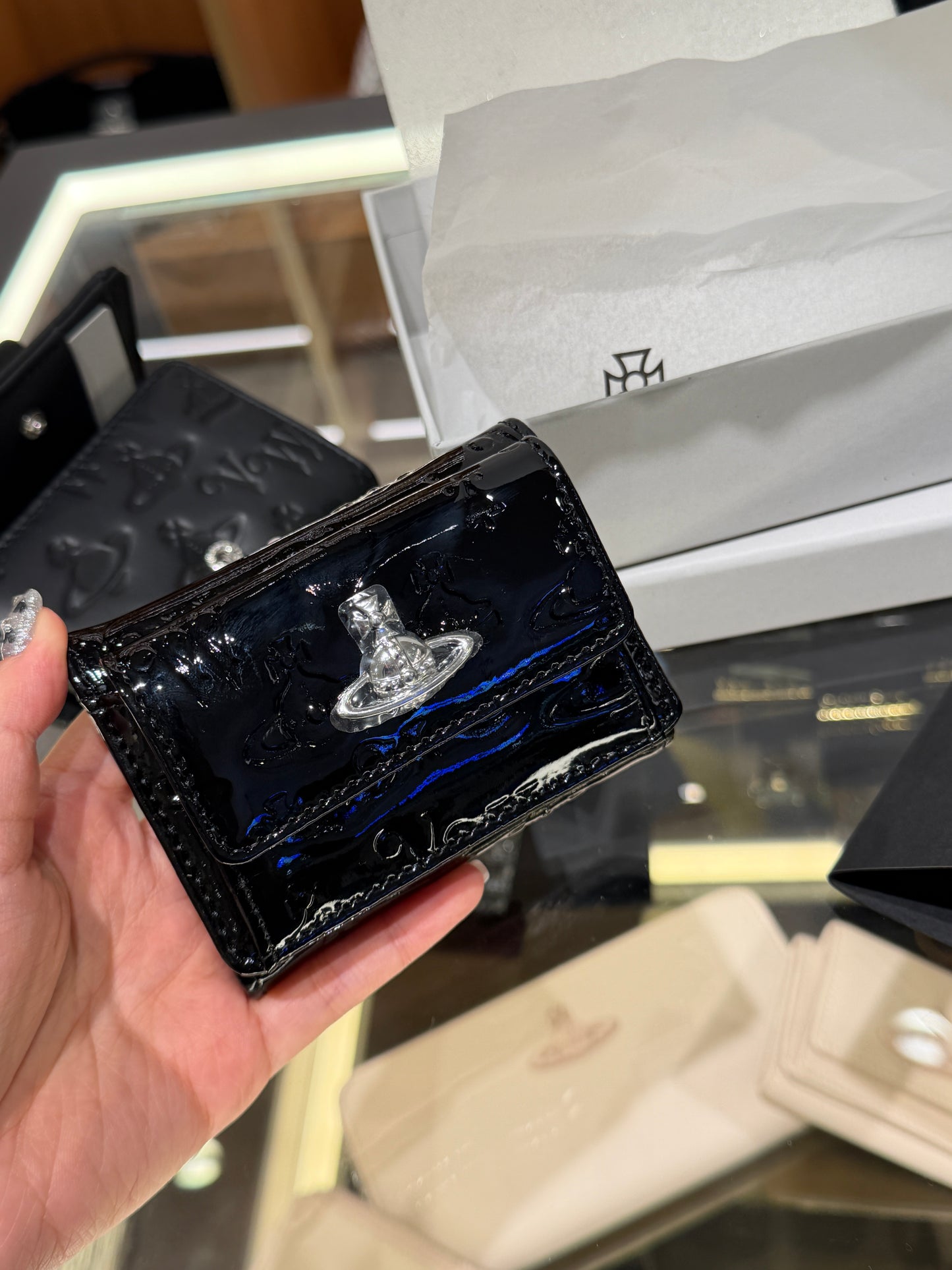 Vivienne Westwood 型格星球壓紋系列 日本限定 [日本直送]