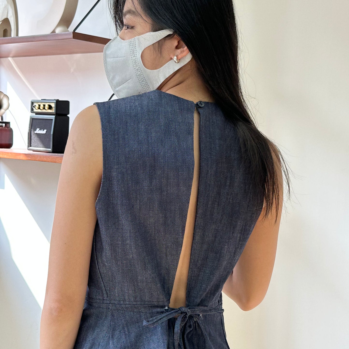 超輕牛仔小露背OPS［超推薦 !!］  [門市搬遷清貨限時優惠$169!]