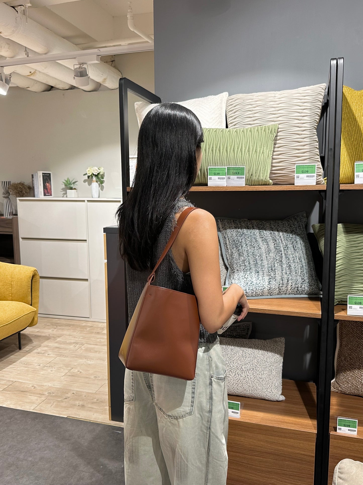 A.P.C. Virginie Bucket Bag 水桶袋 [SMALL]［復古啡最後一個現貨優惠中!]