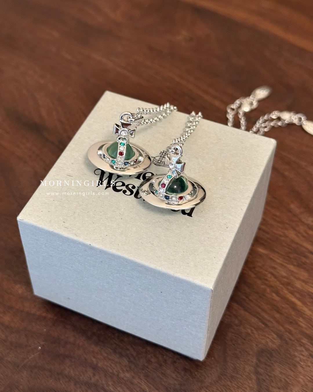 Vivienne Westwood ORB Pendant Crystal Necklace 薄荷綠 [晶瑩通透長期熱賣!]