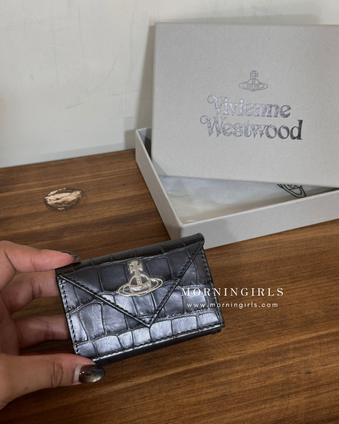 Vivienne Westwood Envelope Mini Wallet 掌心小銀包 [最新秋冬奶啡小牛皮 小尺寸銀包推介!]