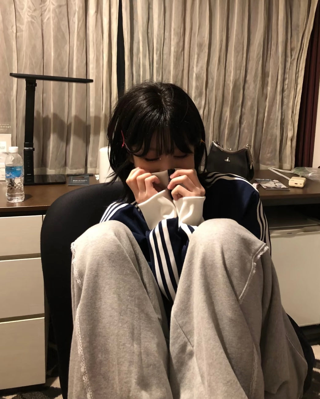 Vivienne Westwood Half Moon Shoulder Bag 🌙 [BABYMONSTER Ahyeon同款]